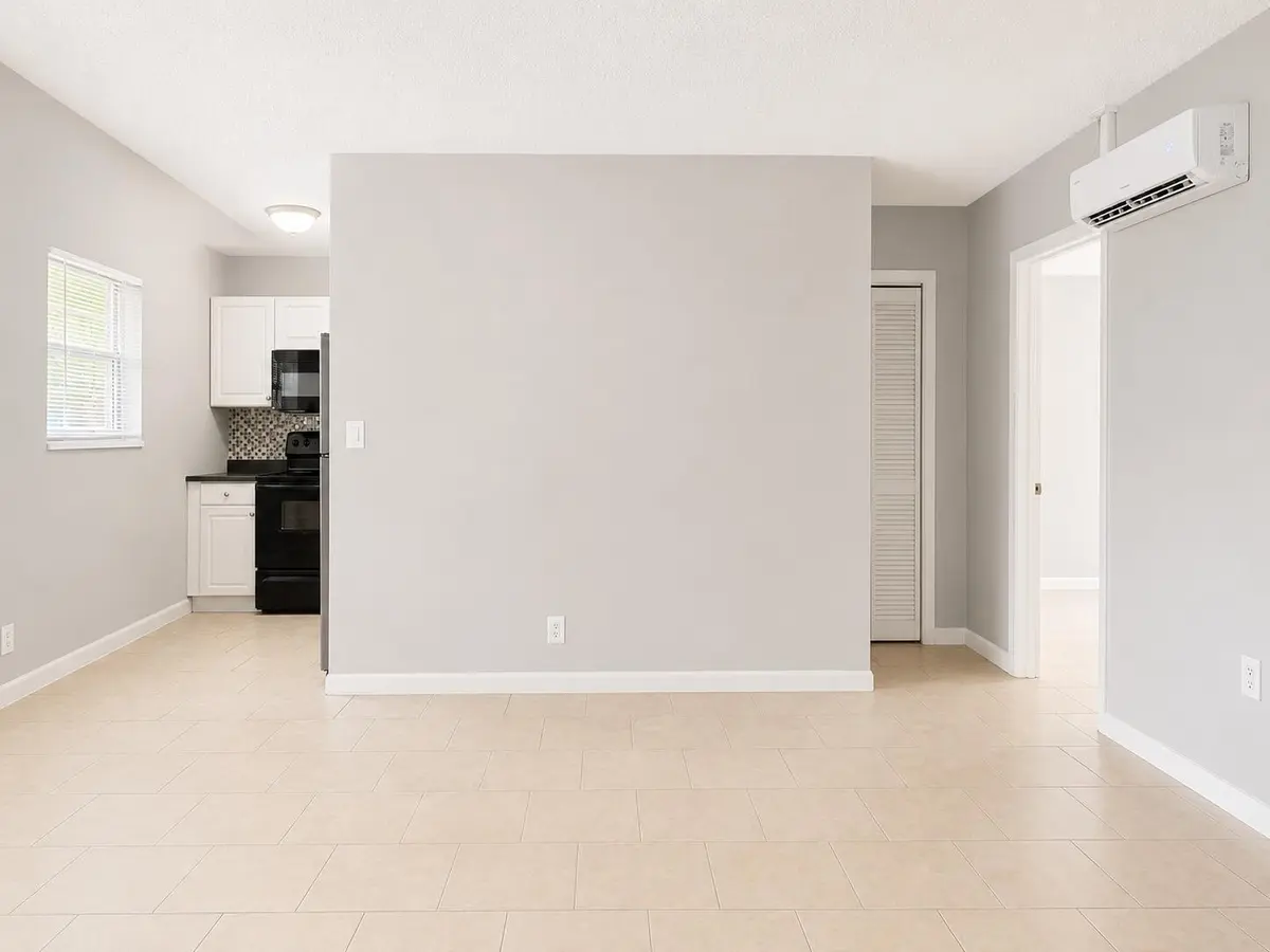 D7A56B6E-746D-4D47-8547-154FE72DA610 at 181 NW 42nd Street 2, Oakland Park