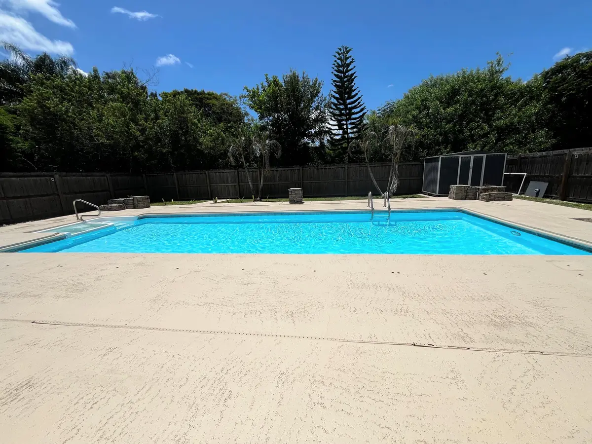 Pool 3 at 330 NE SOLIDA Drive, Port St. Lucie