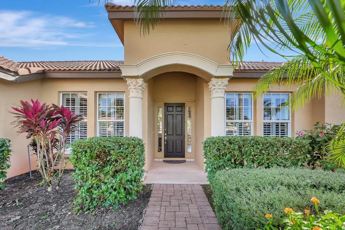 Entrance at 827 SW GRAND RESERVES Boulevard, Port St. Lucie