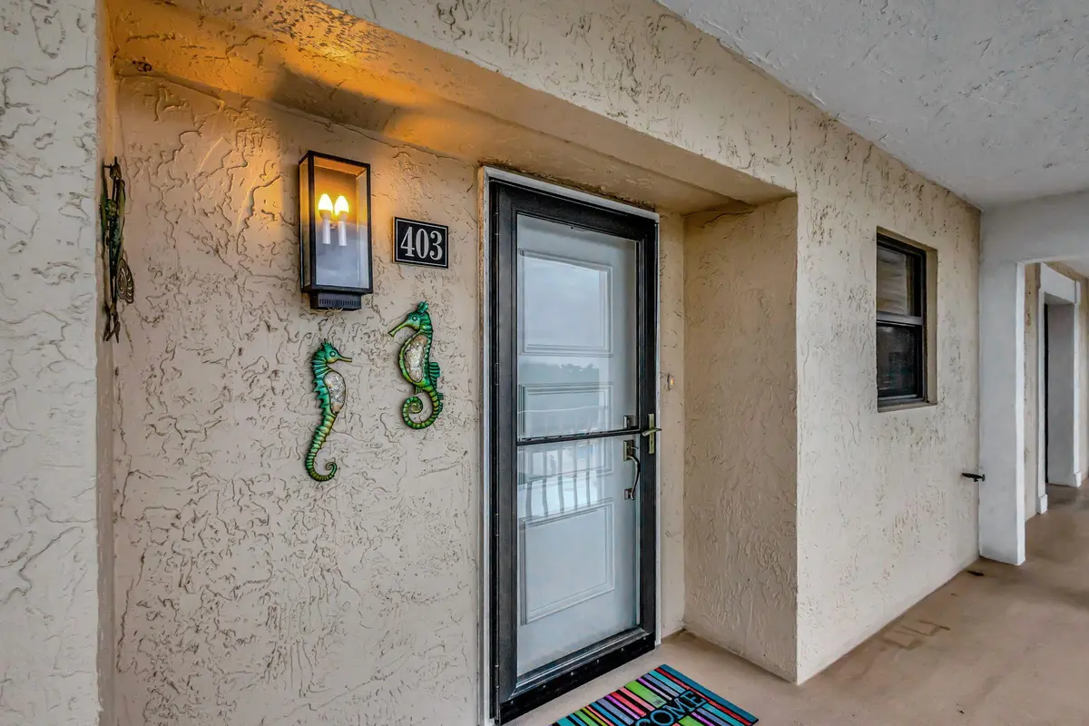 Entrance at 300 N A1A Highway 403 O, Jupiter