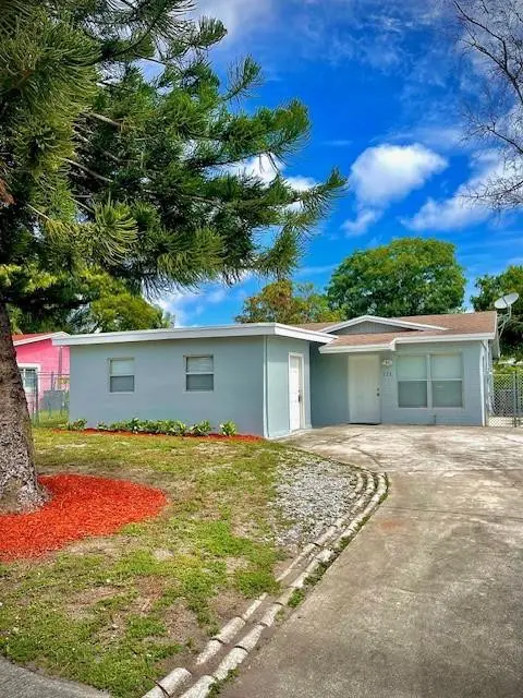 Photo 3 at 121 NW 7TH Court, Deerfield Beach