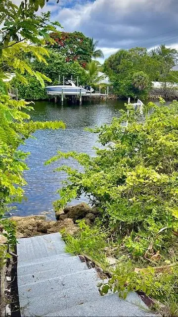 Photo 6 at 121 NW 7TH Court, Deerfield Beach