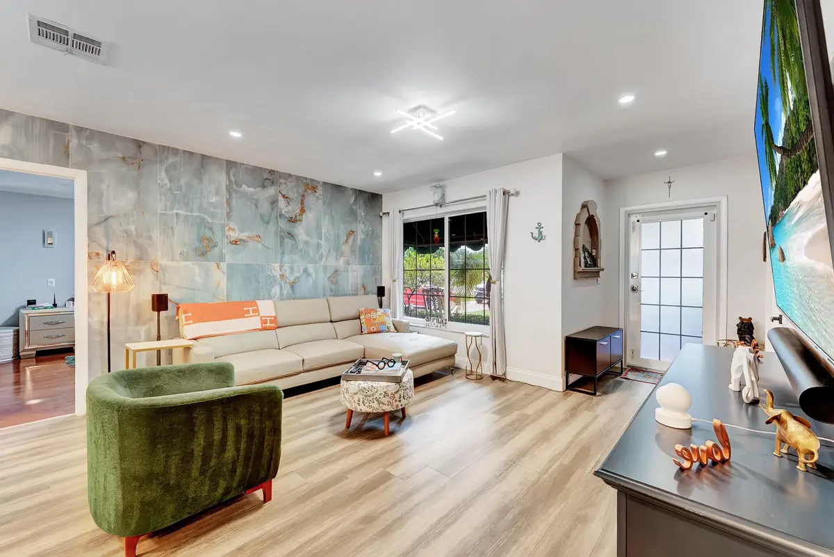 Living at 661 Eagle Circle, Delray Beach