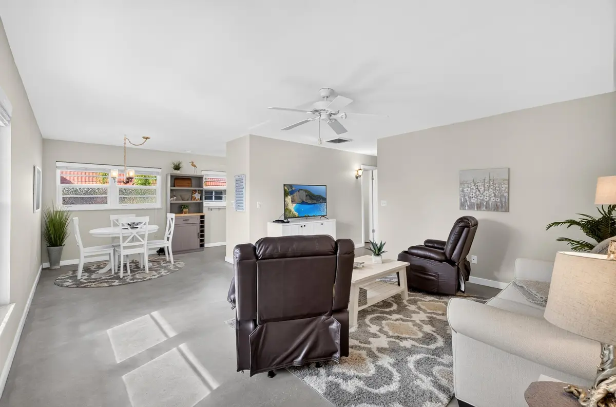CMMEDIA-37 at 72 Royal Oak Court 202, Vero Beach