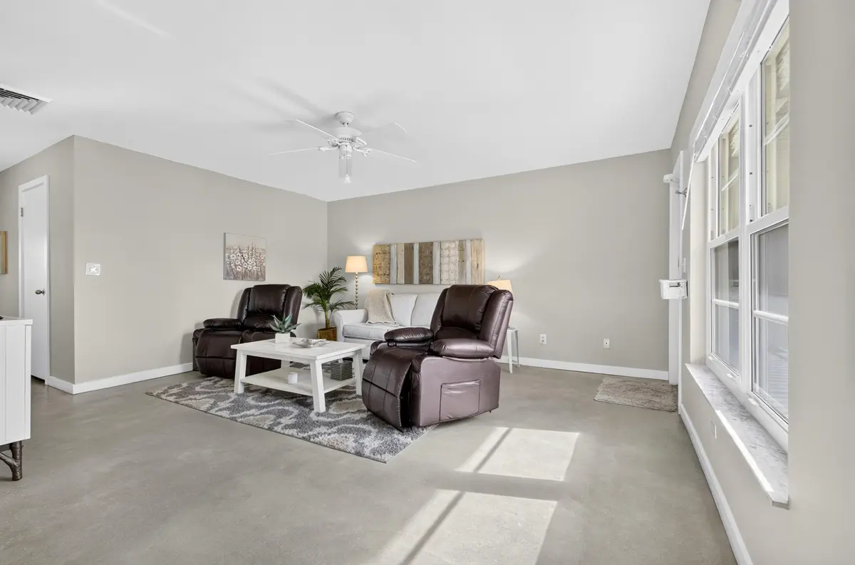 CMMEDIA-38 at 72 Royal Oak Court 202, Vero Beach