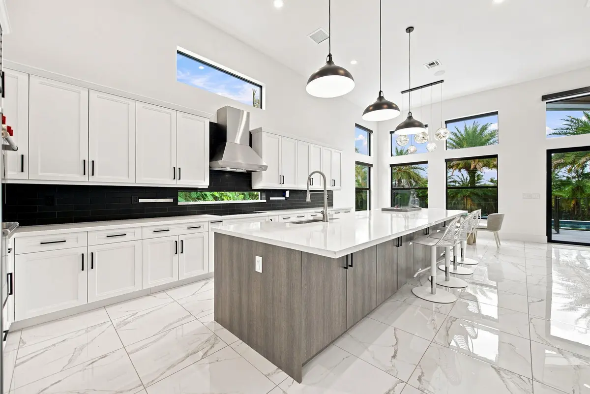 15-web-or-mls-6924-n-stillwater-shores-d at 6924 N STILLWATER SHORES Drive, Davie