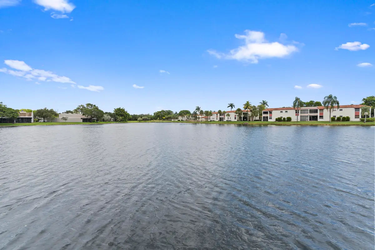 DSC05990 at 900 COLONY POINT Circle 511, Pembroke Pines