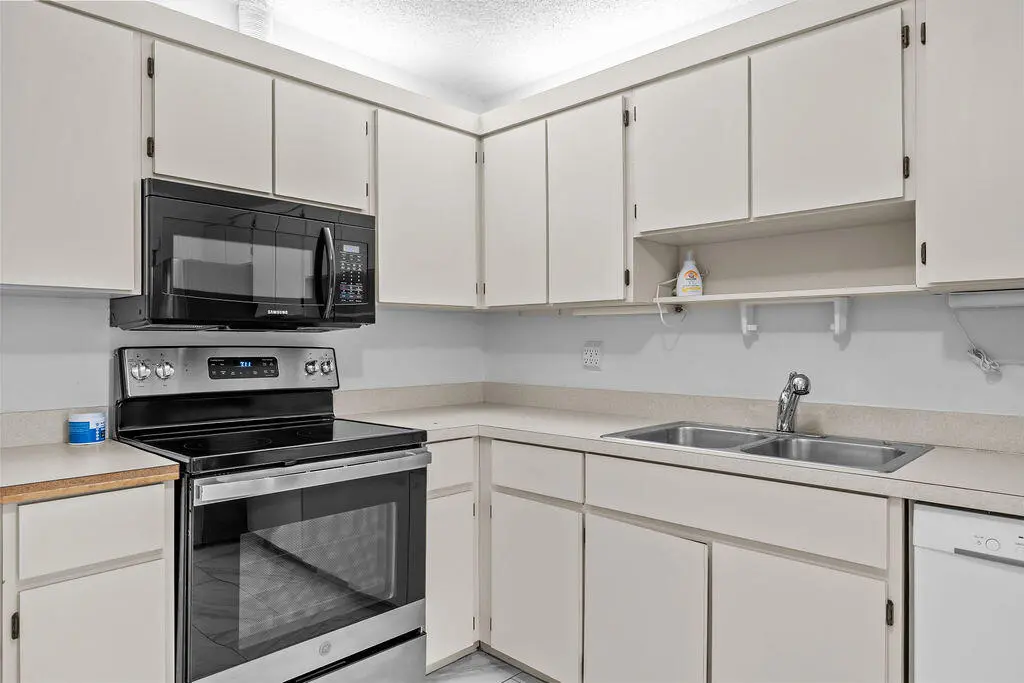 428A9112 at 8019 SE Villa Circle, Hobe Sound