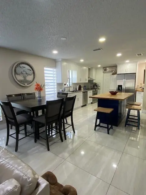 penakitdining at 1701 WOODBRIDGE LAKES Circle, West Palm Beach