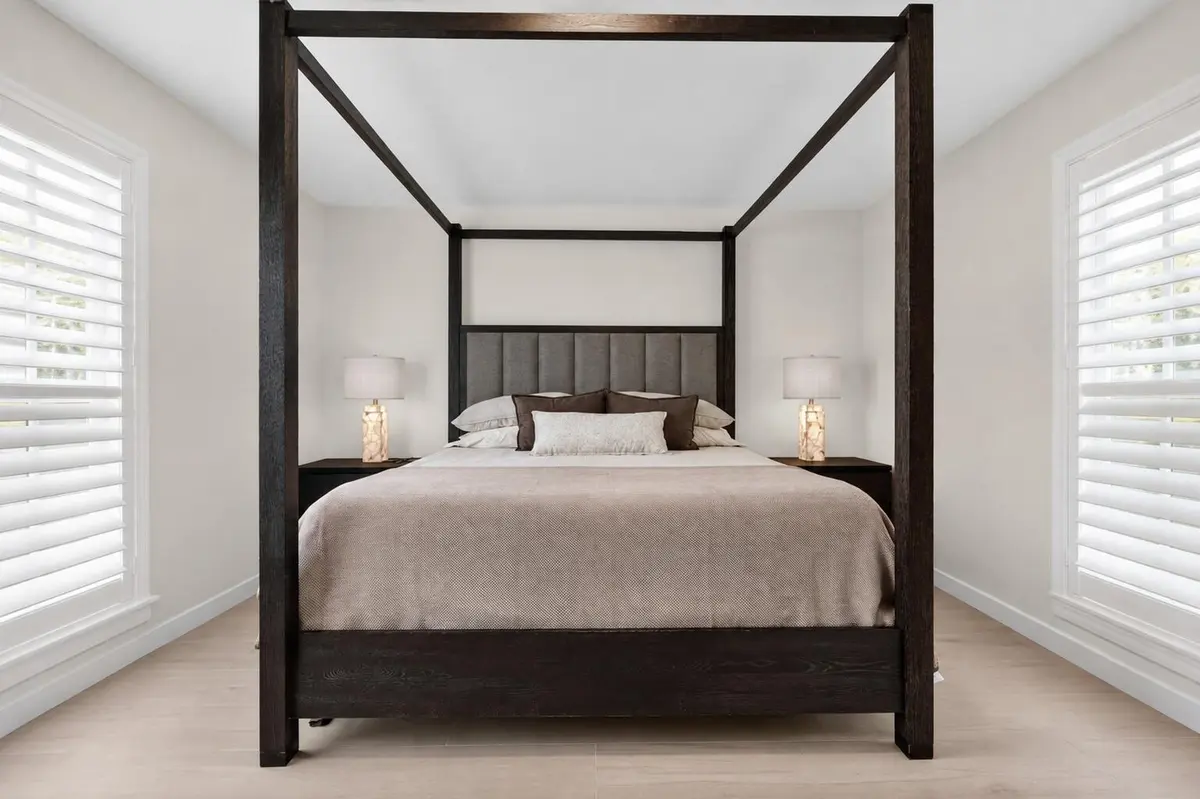 6-print-bedroom_plantation_shades at 302 Brackenwood Circle, Palm Beach Gardens