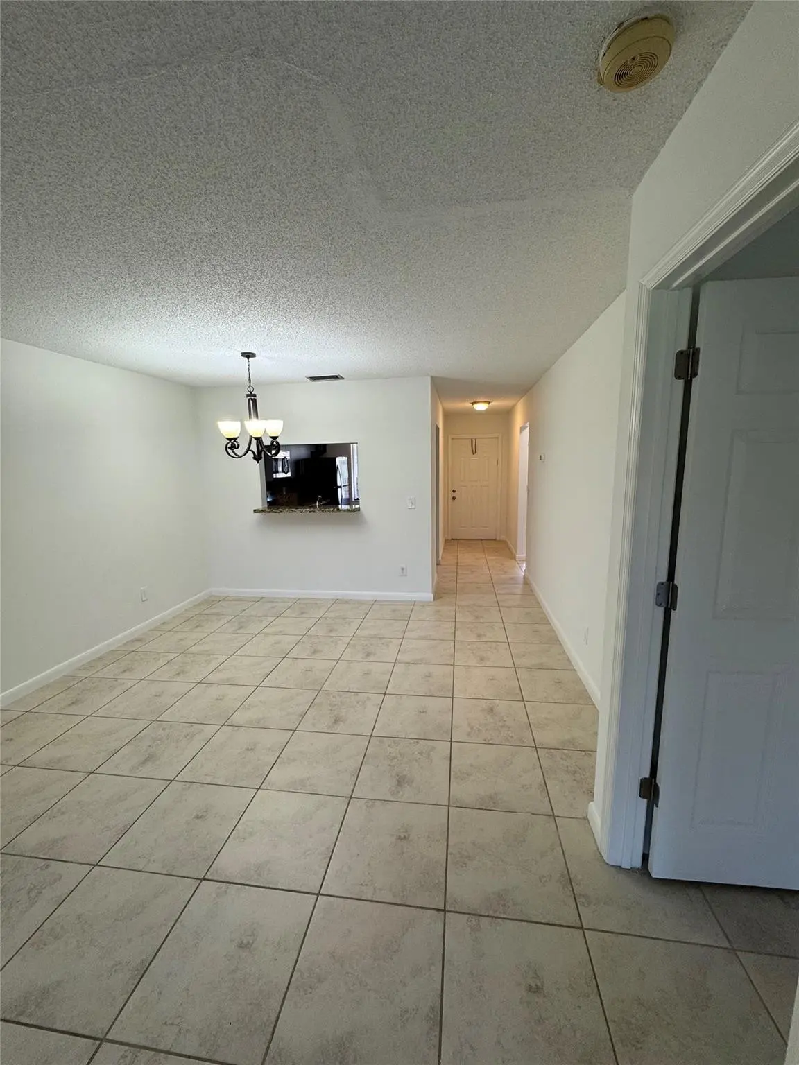 Photo 6 at 445 LAKEVIEW Drive 3, Weston
