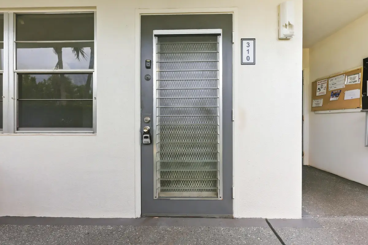 Front Entry at 310 OAKRIDGE R Court 310, Deerfield Beach
