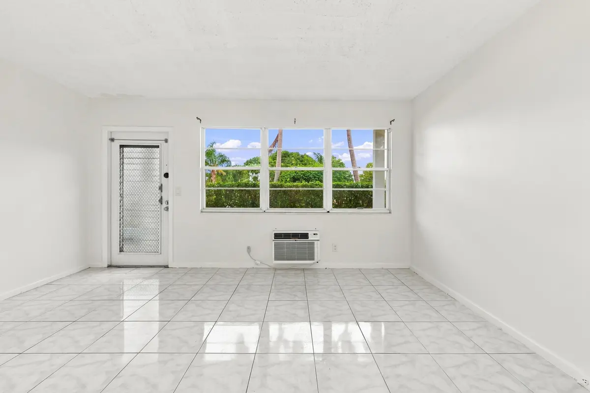Living Room at 310 OAKRIDGE R Court 310, Deerfield Beach