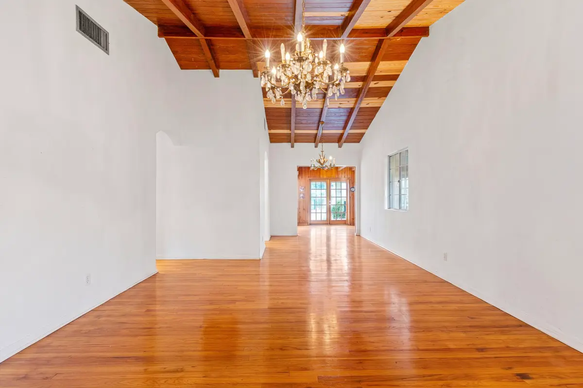 8-web-or-mls-08 (1) at 331 Tamiami Canal Road, Miami