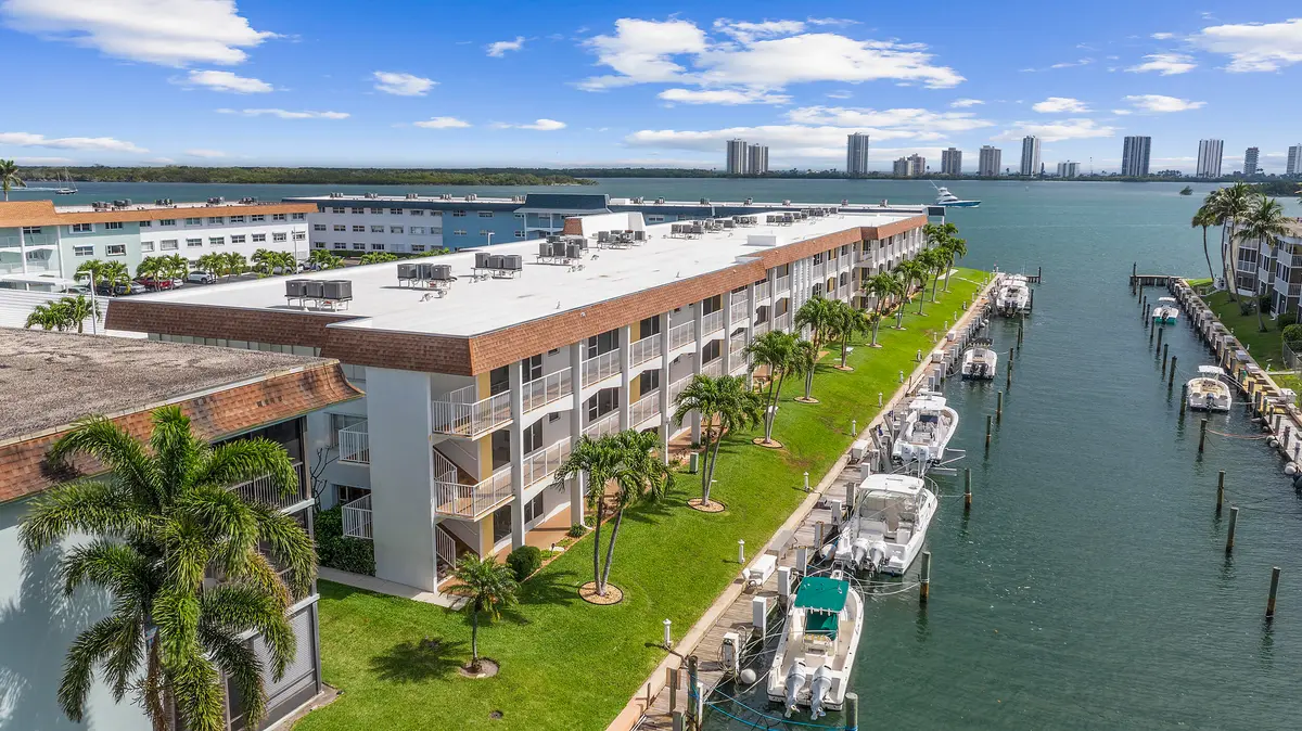 dji_0178 at 110 SHORE Court 315, North Palm Beach