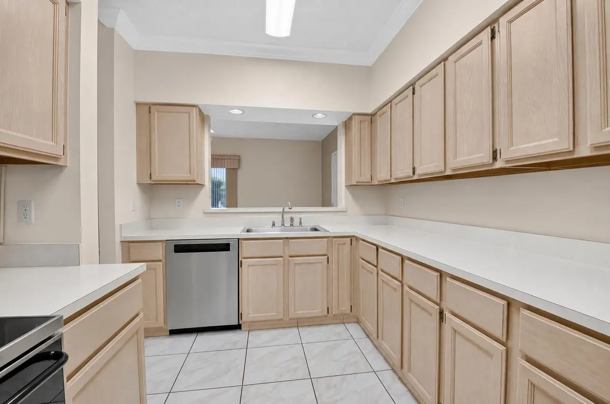 KITCHEN at 9203 Boca Gardens Circle C, Boca Raton