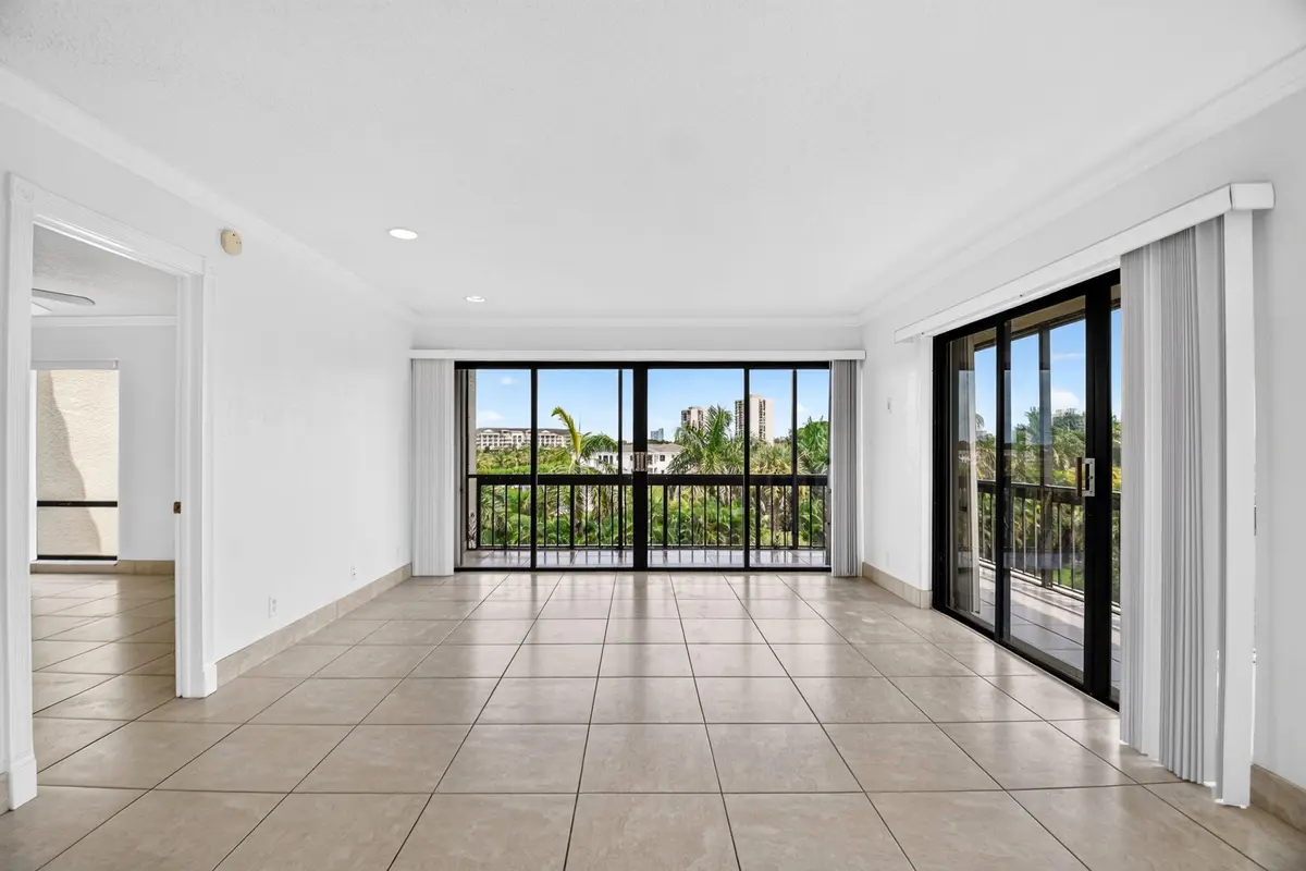 9-web-or-mls-DSC_3722 at 3050 Presidential Way 407, West Palm Beach