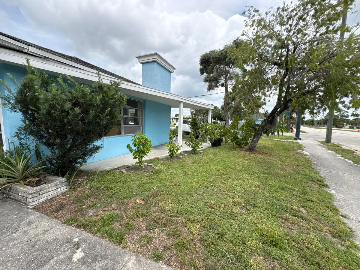 IMG_2152 at 1001 Sunrise Boulevard, Fort Pierce