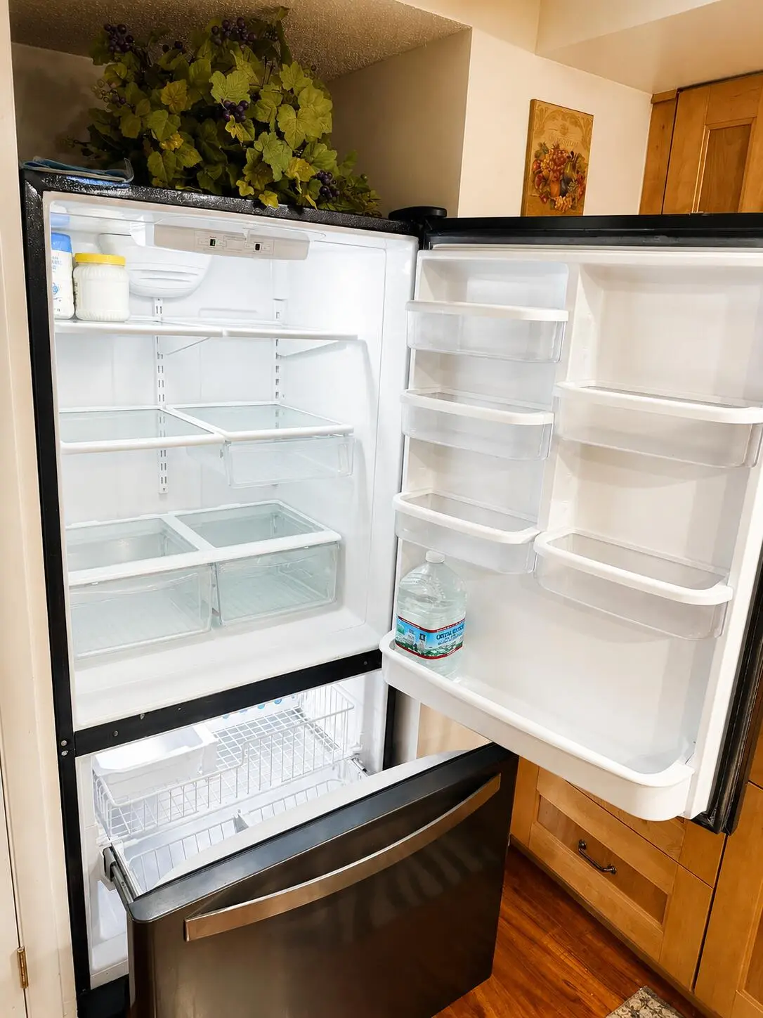 Fridge Photo at 2812 N 46TH Avenue G265, Hollywood