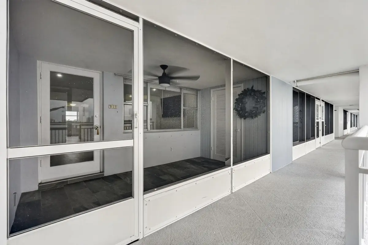3-web-or-mls-_MLP7926 at 100 SHORE Court 311, North Palm Beach