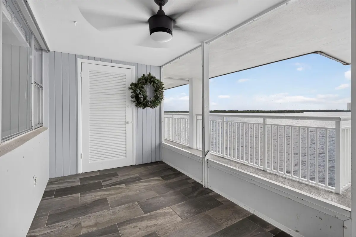 5-web-or-mls-_MLP7938 at 100 SHORE Court 311, North Palm Beach