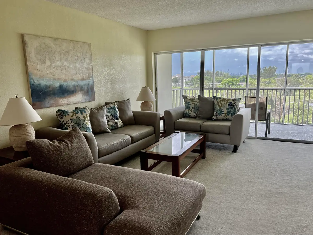 IMG_0739 at 3000 N PALM AIRE Drive 603, Pompano Beach