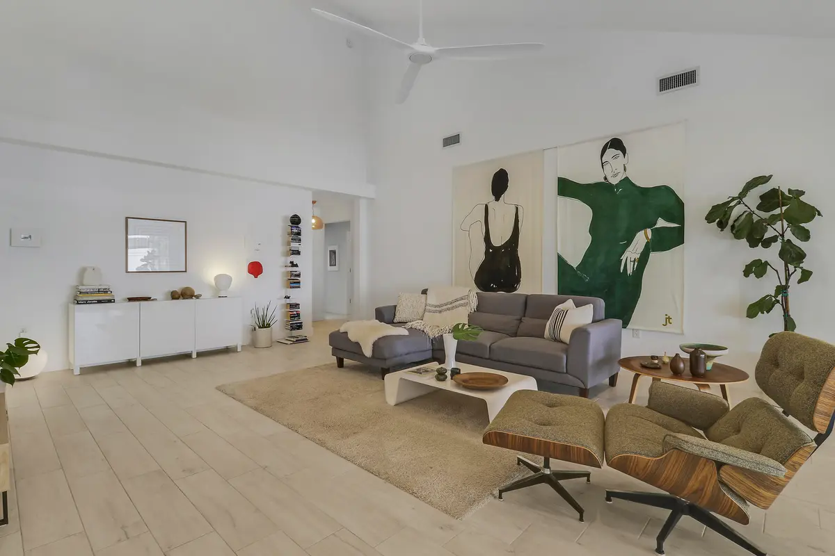 Living Area at 125 Harbourside Circle, Jupiter