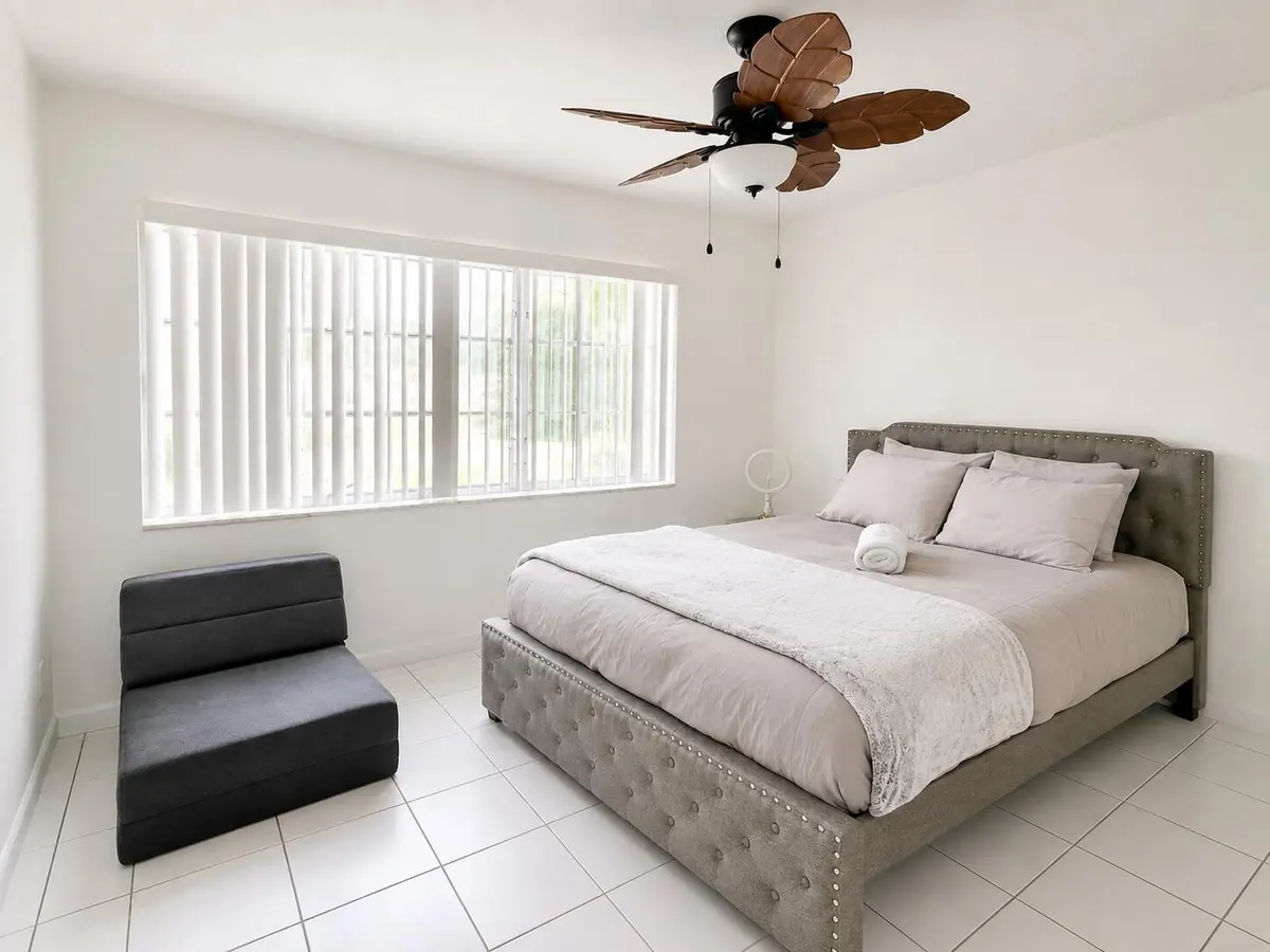 1431 pics 2 at 1431 S 14TH Avenue 209, Hollywood