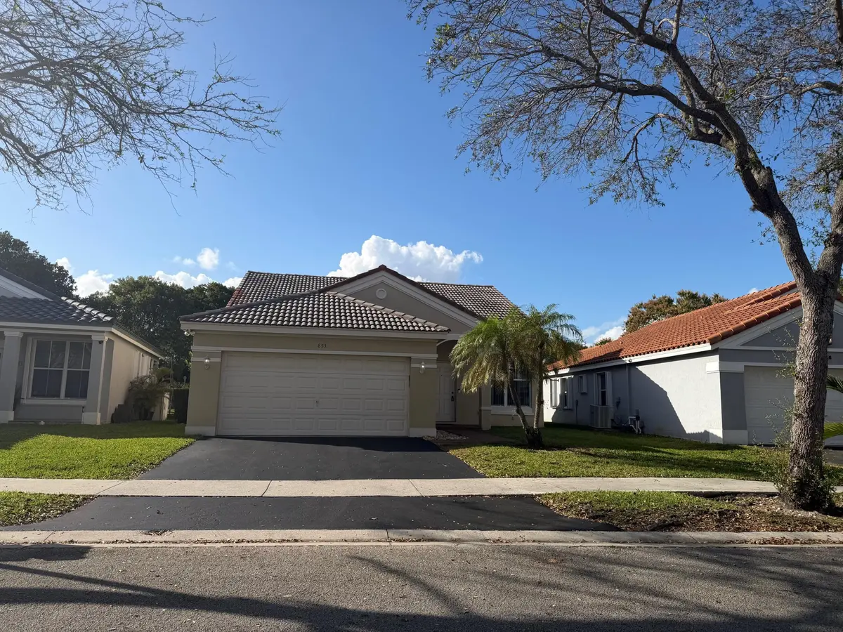 fr55 at 853 SAND CREEK Circle, Weston
