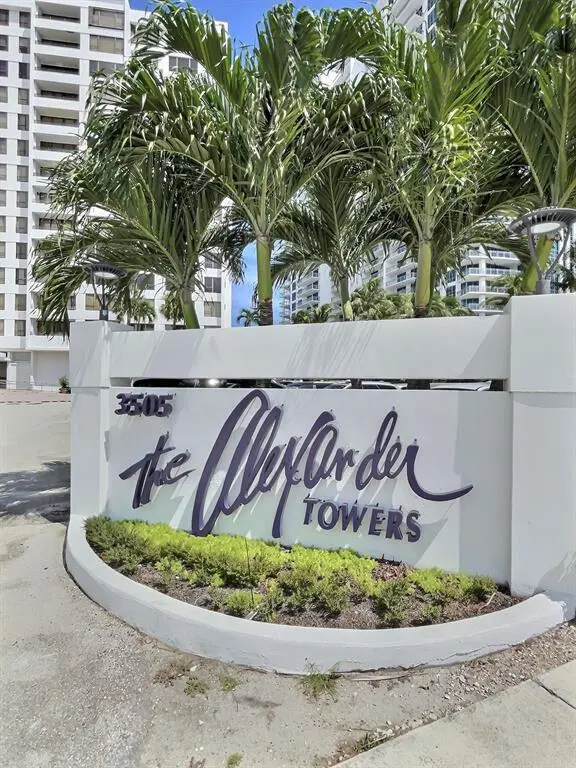 20231018141633935430000000-o at 3505 S Ocean Drive 203, Hollywood
