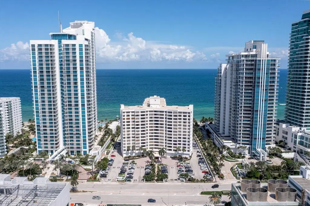 20231018141634766011000000-o at 3505 S Ocean Drive 203, Hollywood