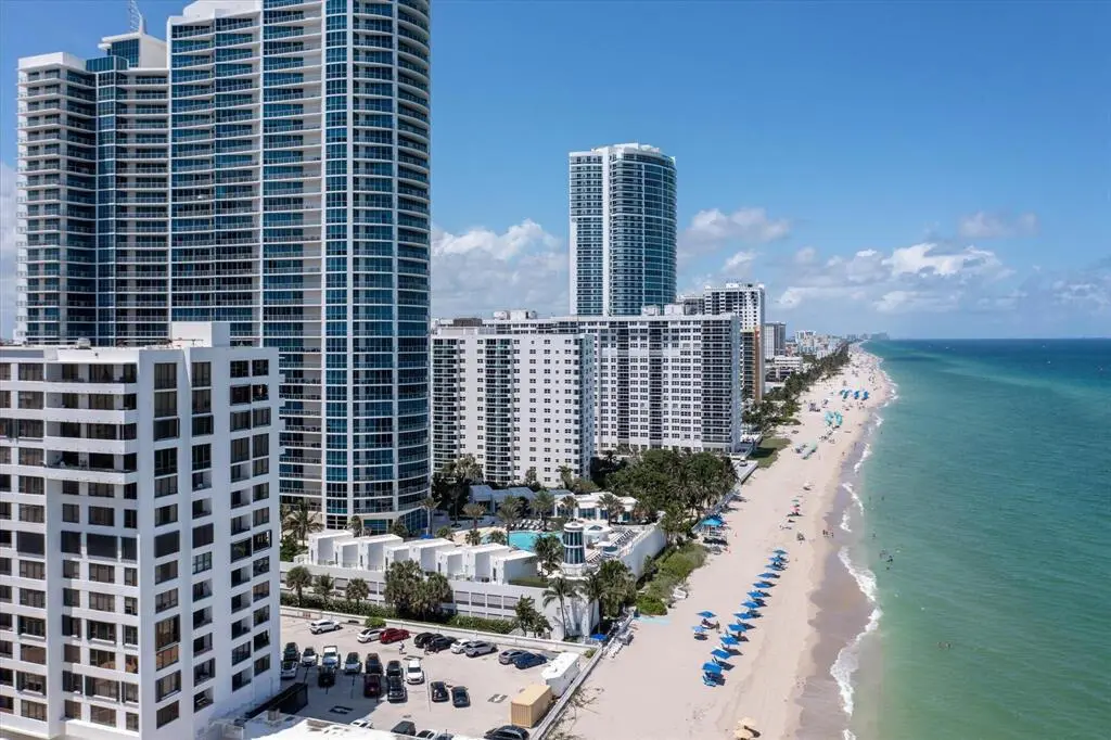 20231018141639392360000000-o at 3505 S Ocean Drive 203, Hollywood