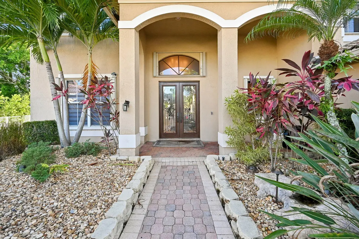 5-web-or-mls-Victoria Pointe Ln-S0808-00 at 1664 Victoria Pointe Lane, Weston