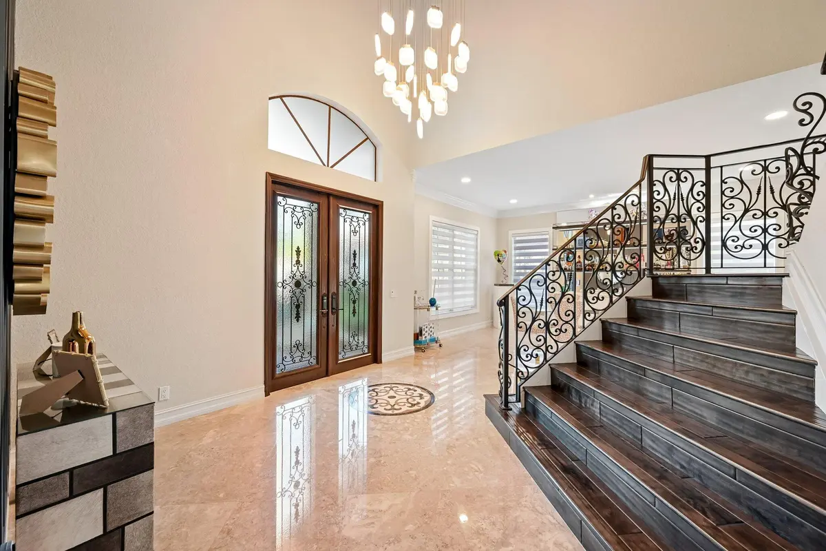 6-web-or-mls-Victoria Pointe Ln-S0808-00 at 1664 Victoria Pointe Lane, Weston