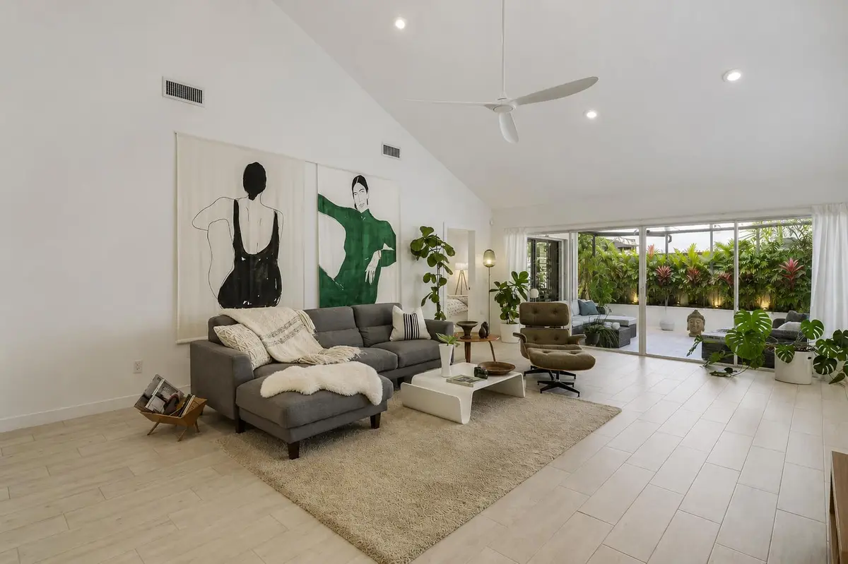 Living Area at 125 Harbourside Circle, Jupiter