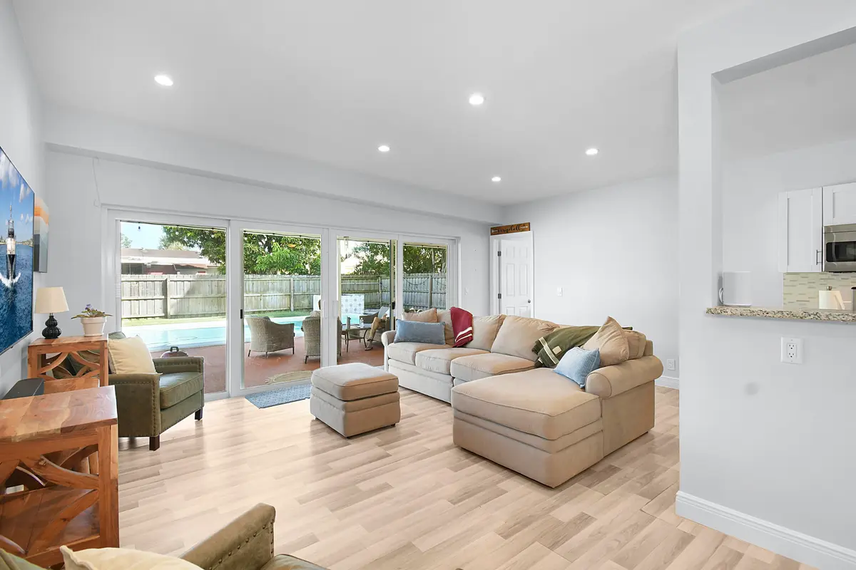 Family Room Open area at 640 W ILEX Drive, Lake Park