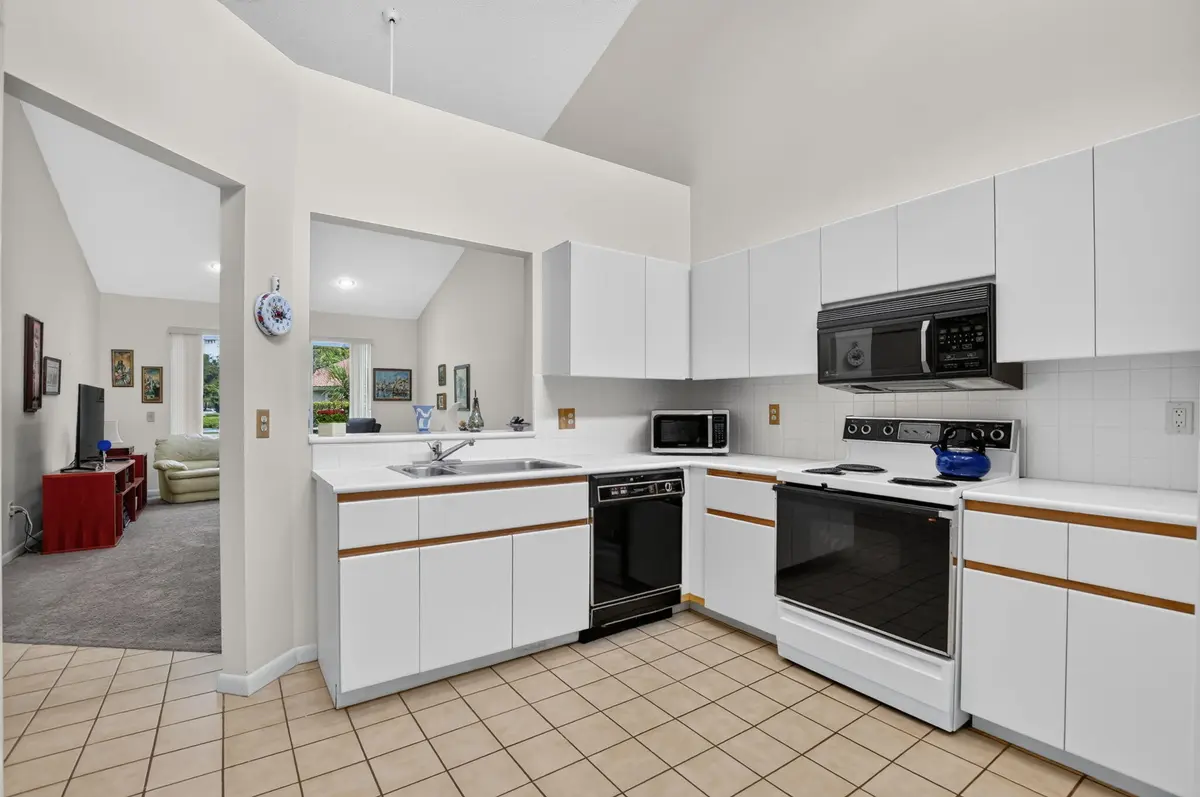 Kitchen at 10410 PLAZA CENTRO, Boca Raton
