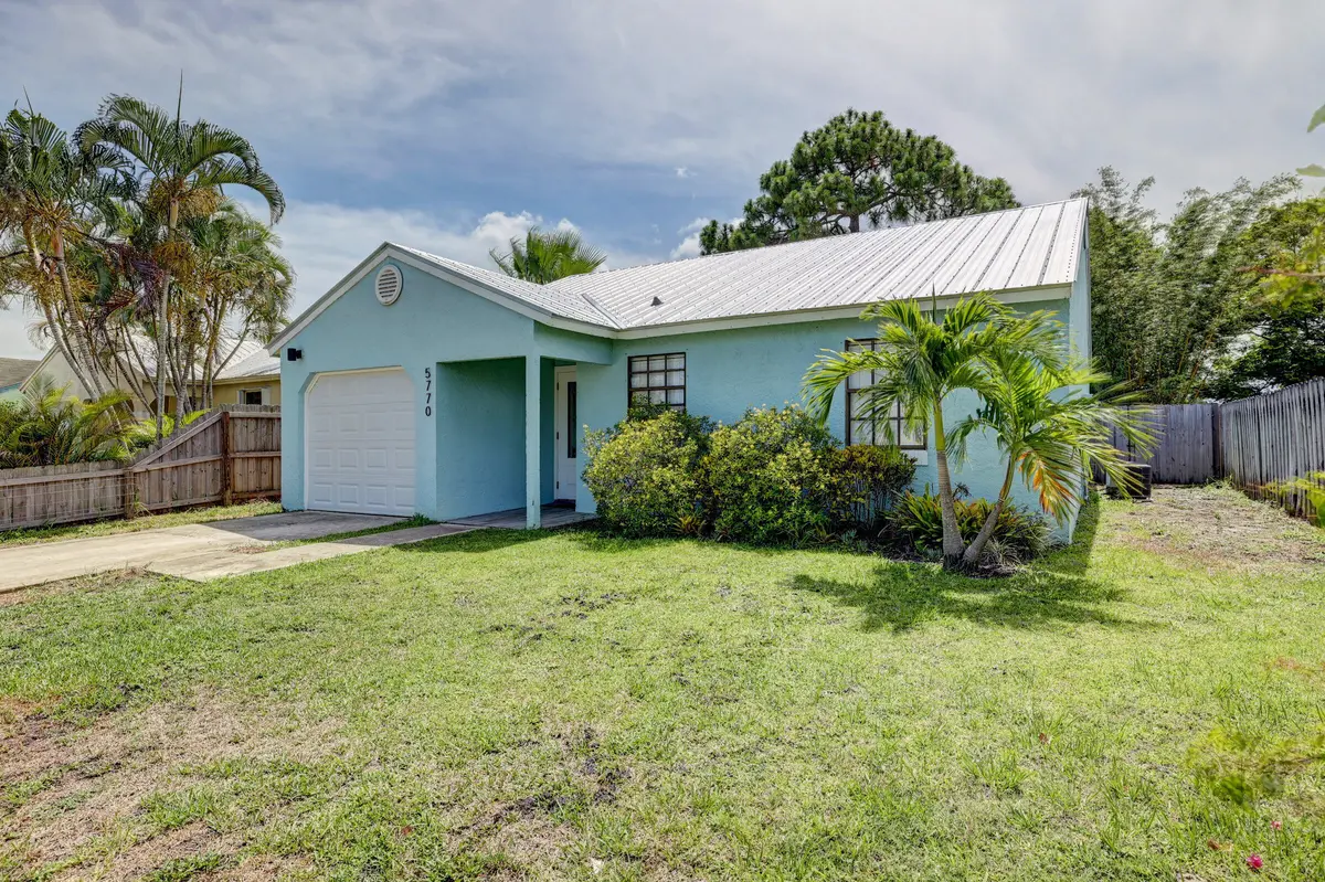 5770 SE WILSIE Drive, Stuart, FL – photo 2