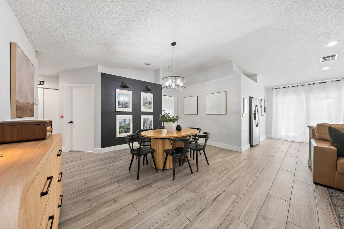 Dining Area at 5483 Club Circle, Haverhill