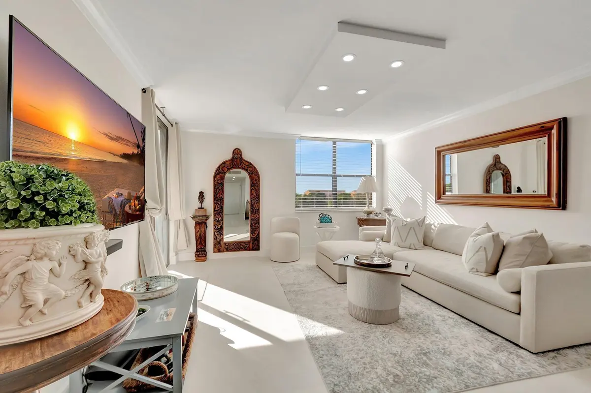 Delray Beach Racquet Club at 600 Egret Circle # 7504, Delray Beach