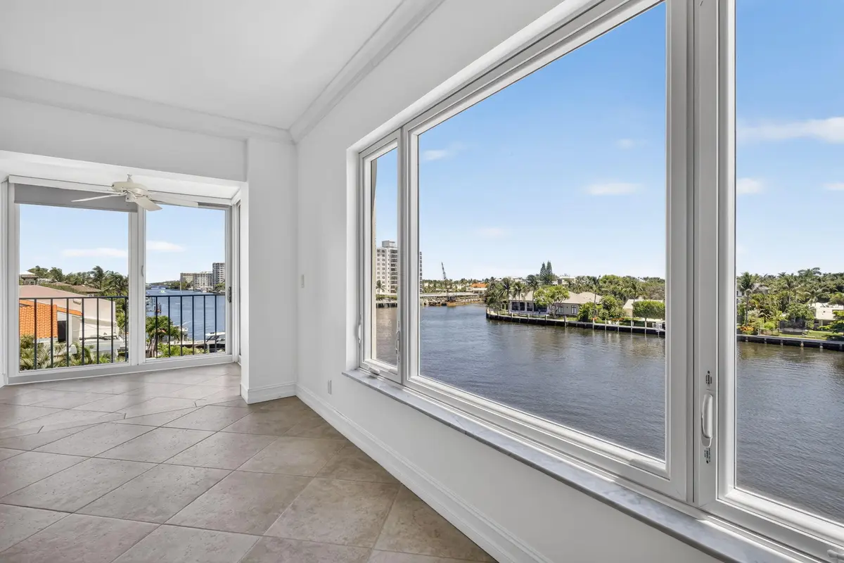 11-web-or-mls-_14A0268 at 555 SE 6TH Avenue 4F, Delray Beach