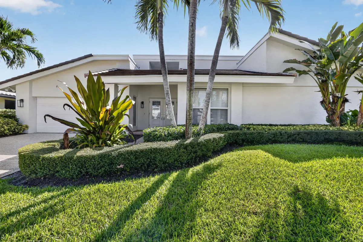 3-web-or-mls-_14A9949 at 625 LAKEWOODE Circle, Delray Beach