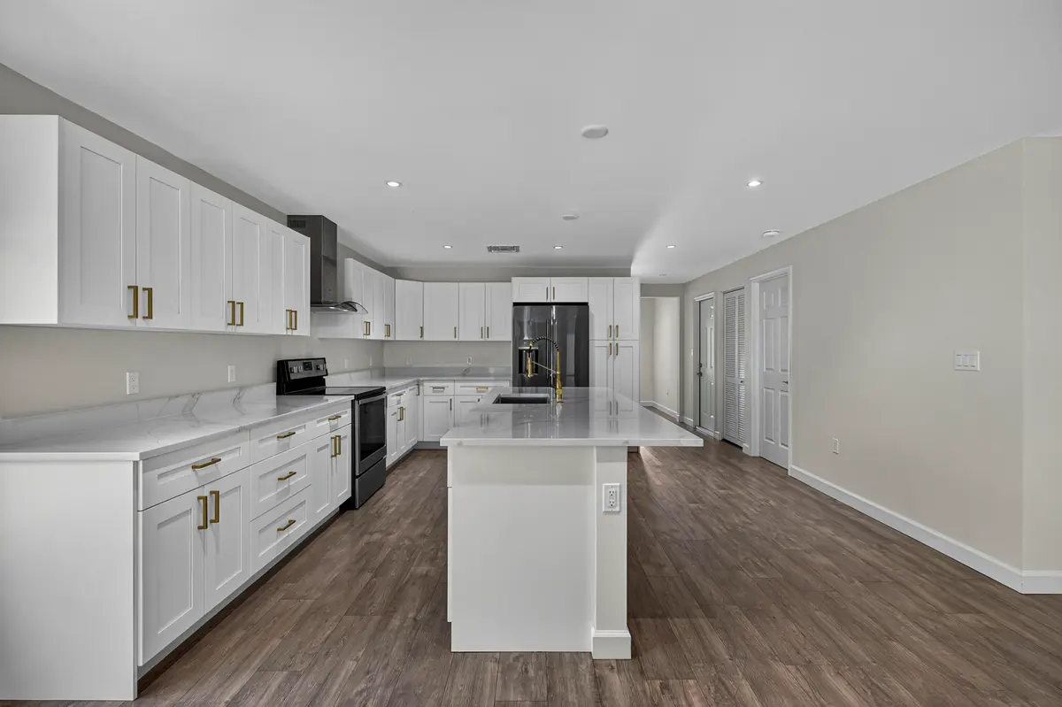 balistreri-19 at 410 NE 34TH Street, Oakland Park