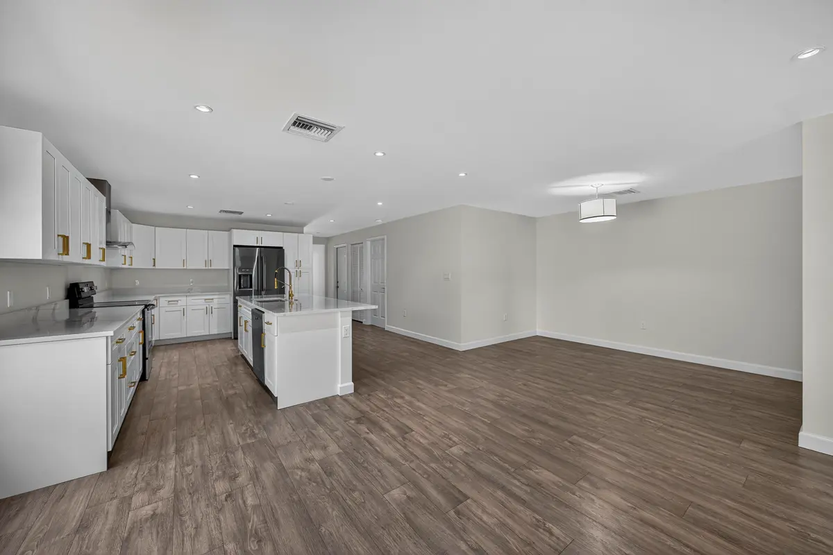 balistreri-20 at 410 NE 34TH Street, Oakland Park