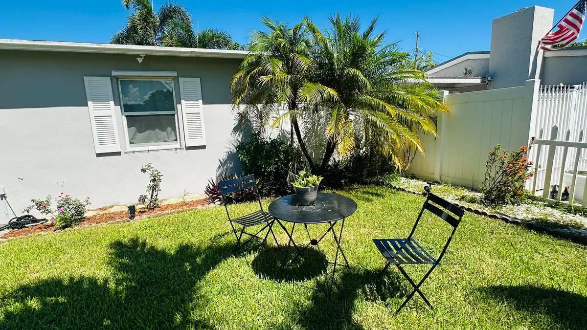 IMG_7166 at 6710 Forest Court, West Palm Beach