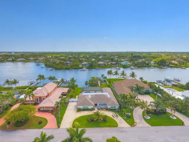 35 Saddleback 18 at 35 Saddleback Road, Jupiter