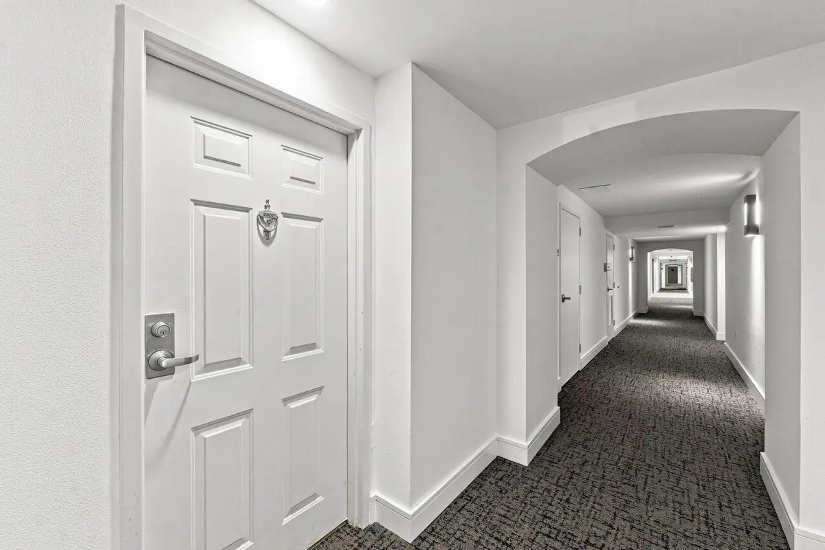 1155_Brickell_Bay_Dr_U2802__007 at 1155 BRICKELL BAY Drive 2802, Miami