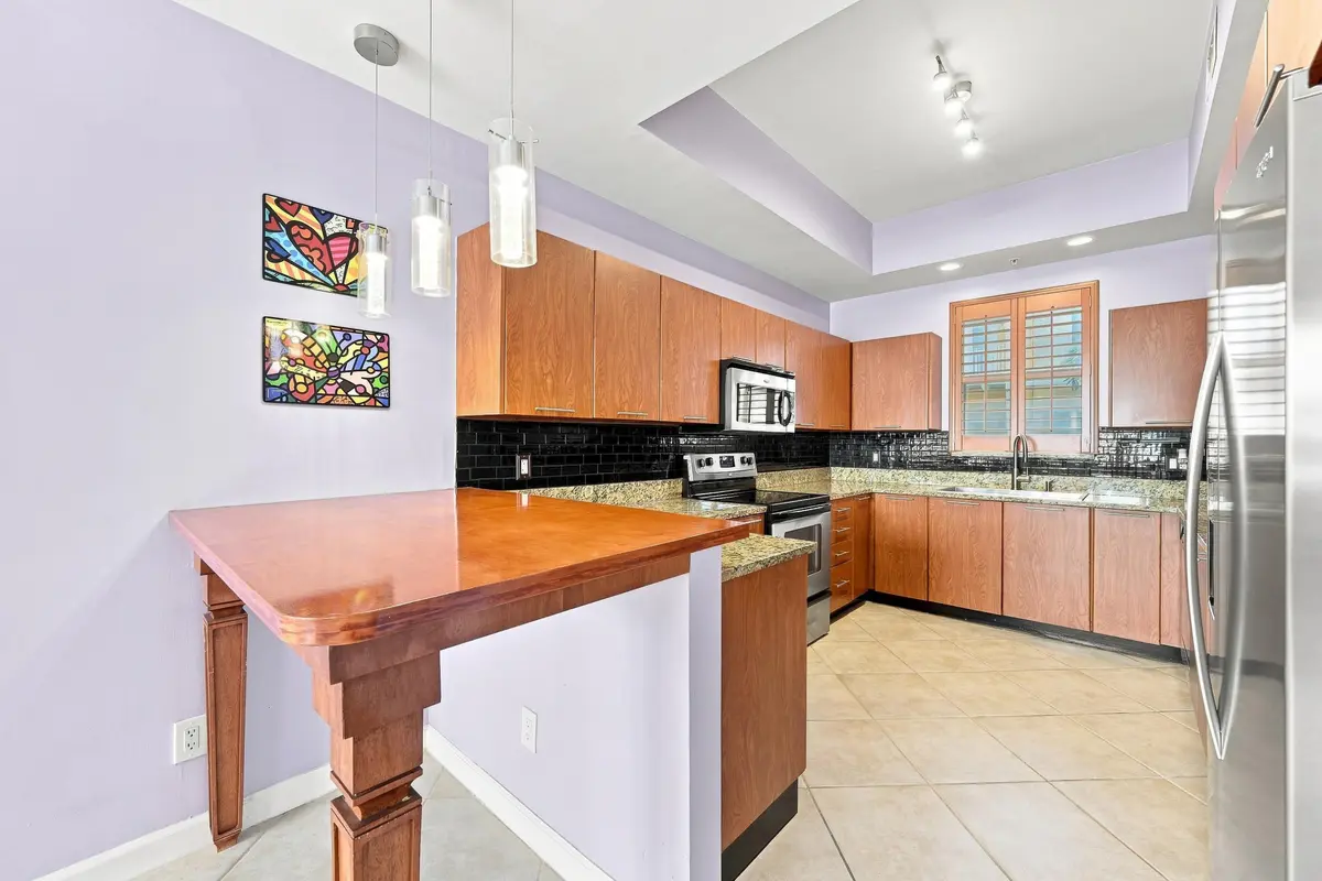Kitchen at 2332 Vintage Drive, Lighthouse Point