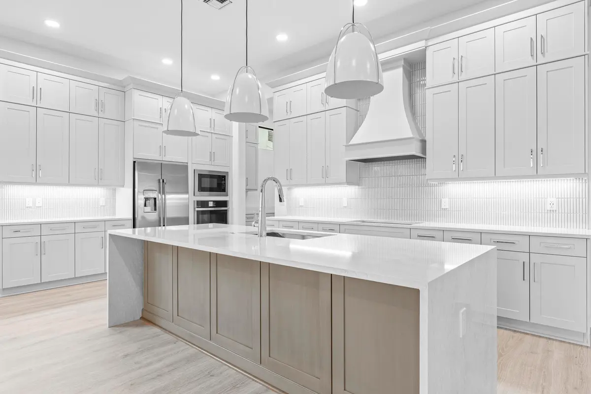 Kitchen at 14023 Bastille Street, Palm Beach Gardens