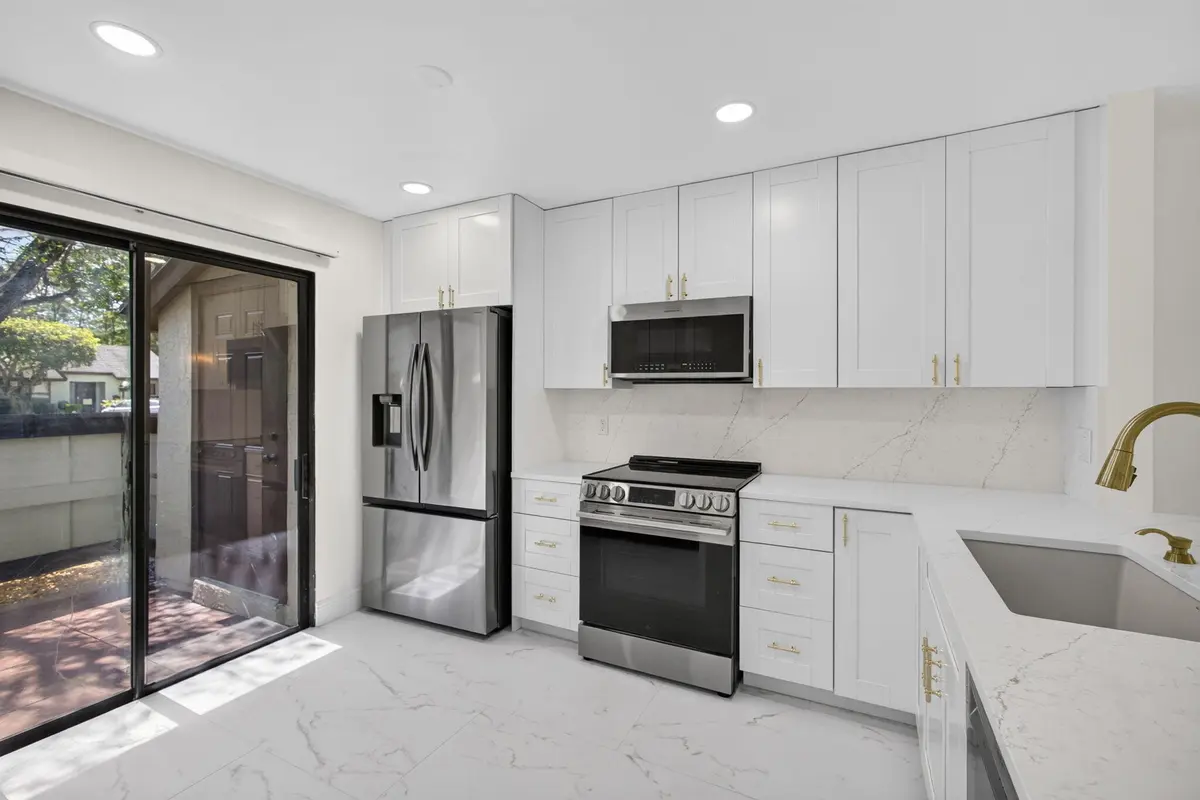 18-web-or-mls-5D1A1057 at 320 Elmira Court, Royal Palm Beach